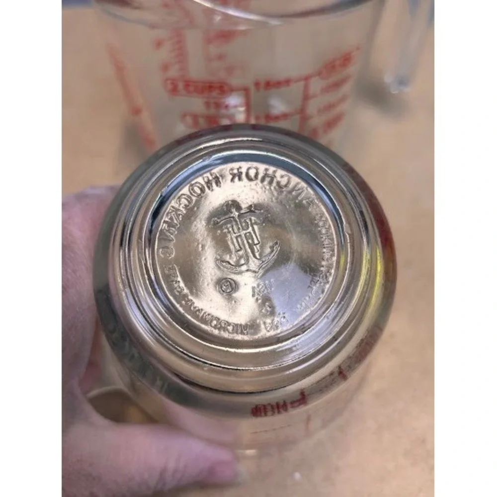Anchor Hocking Glass Measuring Cup Set 1 Cup and 2 Cup Red Graphics Made in USA‎